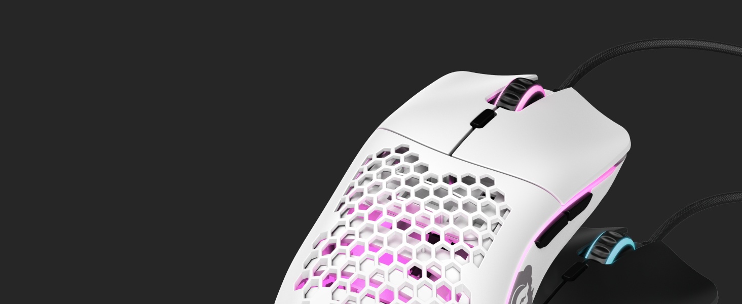 Glorious Gaming Model O Souris de jeu filaire - 67 g, design super léger en nid d’abeille, RGB