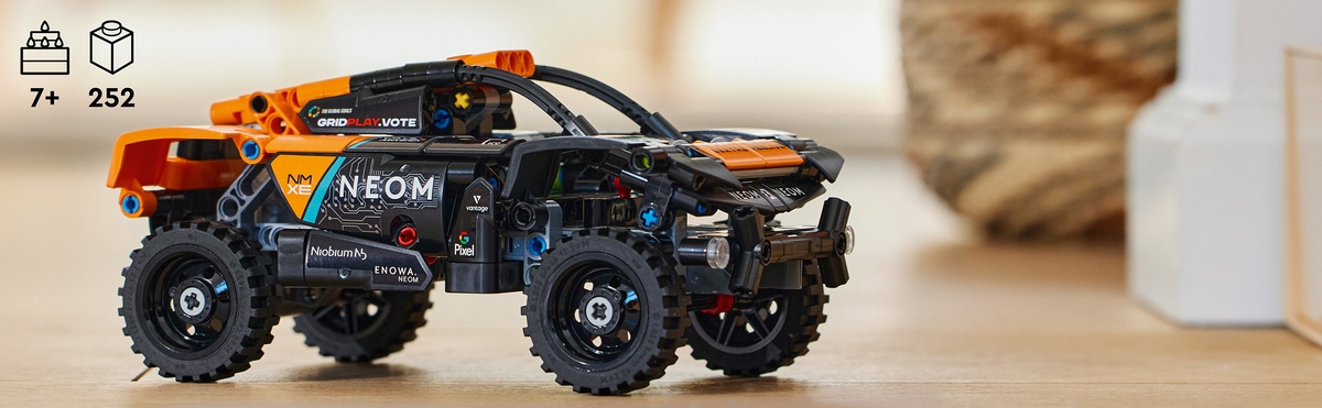 pixels car lego