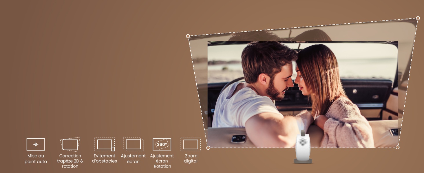Plusieurs photographies montrant une scène de chambre confortable avec des ordinateurs portables, des tablettes et des appareils électroniques sur un lit avec un éclairage tamisé.