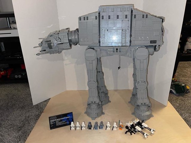 AT-AT
